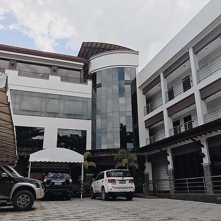 Peridot Suites Davao City Εξωτερικό φωτογραφία