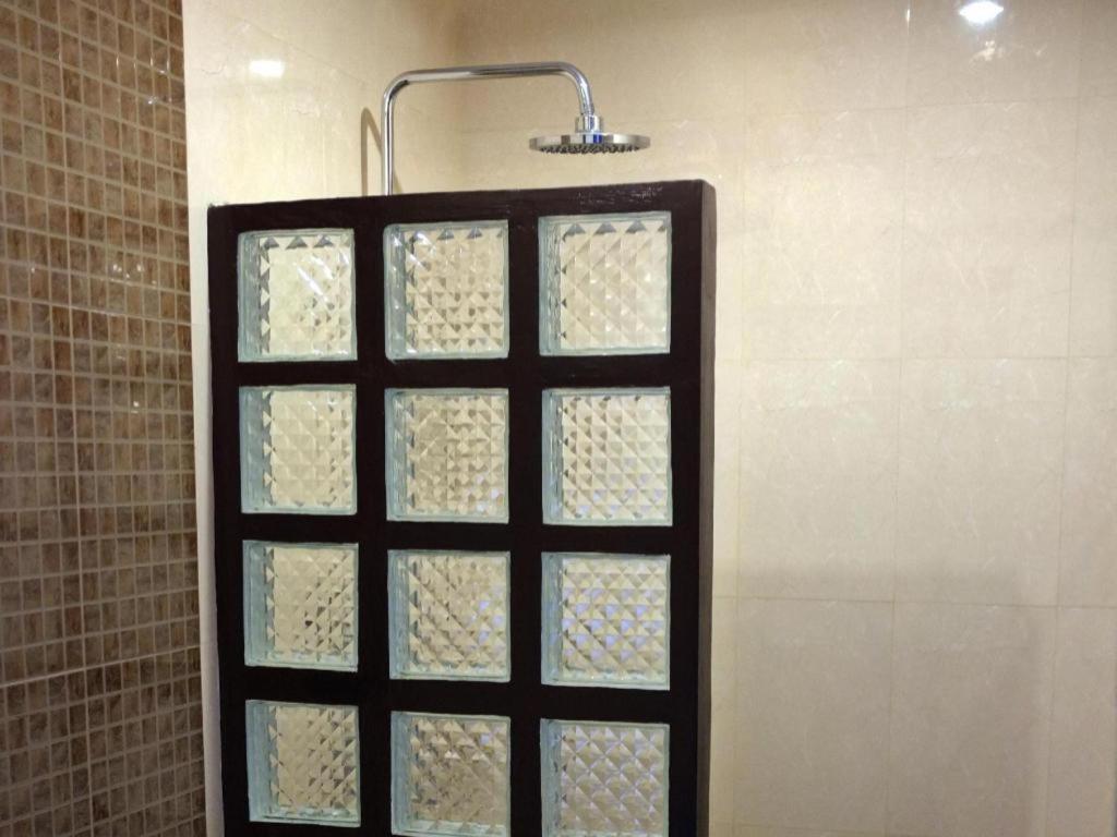 Peridot Suites Davao City Εξωτερικό φωτογραφία