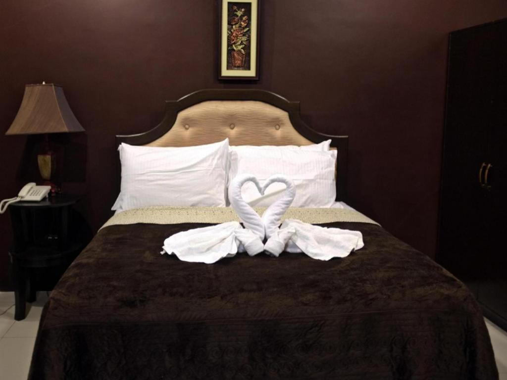 Peridot Suites Davao City Εξωτερικό φωτογραφία
