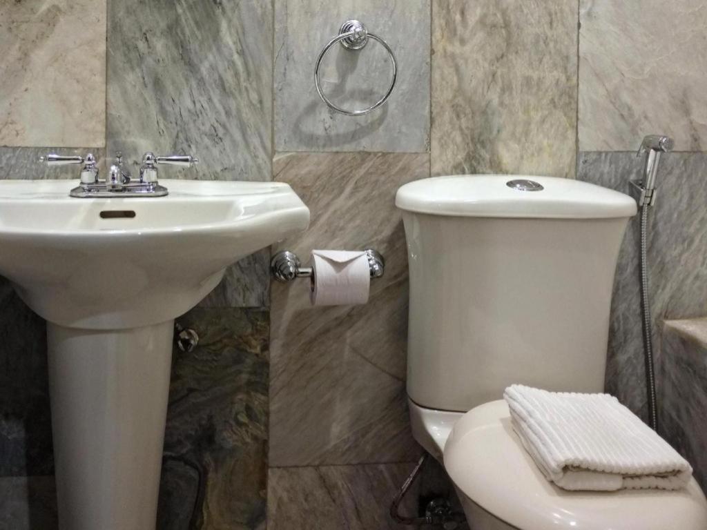 Peridot Suites Davao City Εξωτερικό φωτογραφία