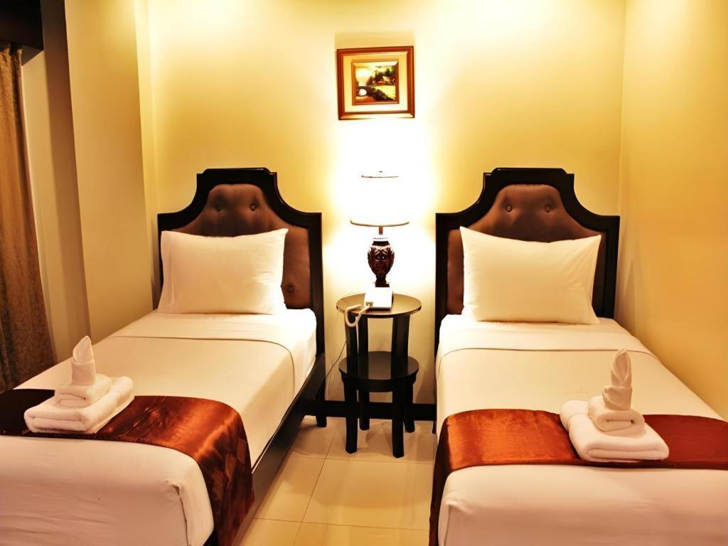 Peridot Suites Davao City Εξωτερικό φωτογραφία