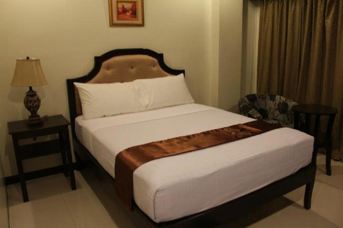 Peridot Suites Davao City Δωμάτιο φωτογραφία